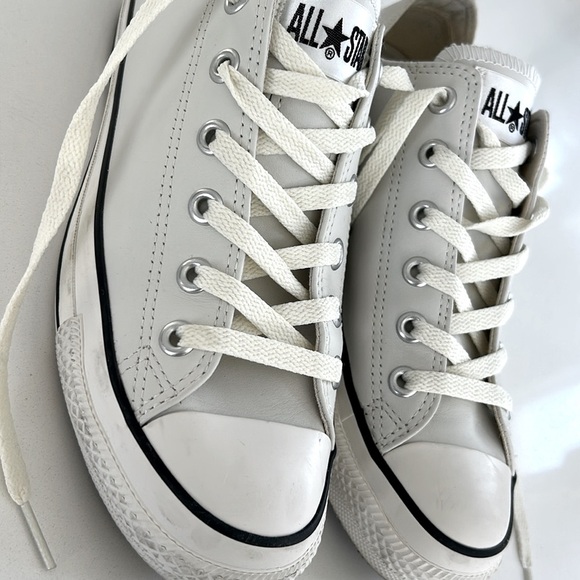 JAPAN LIMITED Edition CHUCK TAYLOR CONVERSE LEATHER ALL STAR OX WHITE 6.5/ 8.5/9 - Picture 1 of 15